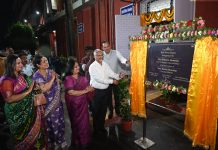 Weaving Tradition into Modernity: Sealdah Division’s