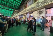 শিয়ালদহ বিভাগে ব্যাপক পরিষ্কার-পরিচ্ছন্নতা অভিযান; টন টন বর্জ্য অপসারণ ও সচেতনতা কর্মসূচি জোরদার