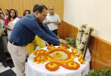 Sealdah Division Celebrates 135th Birth Anniversary of Dr. B.R. Ambedkar with Floral Tribute